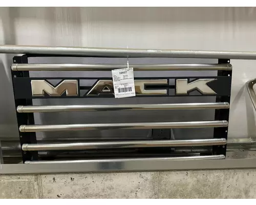 MACK GU713 Grille