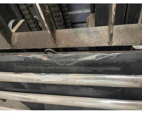 MACK GU713 Grille