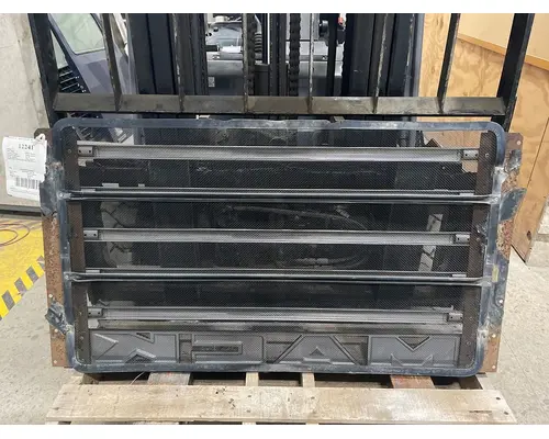 MACK GU713 Grille