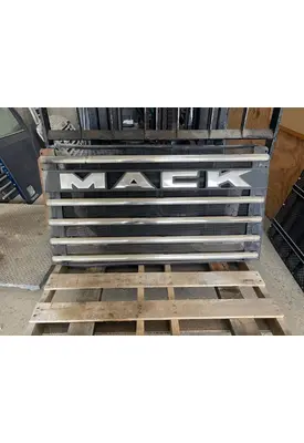 MACK GU713 Grille
