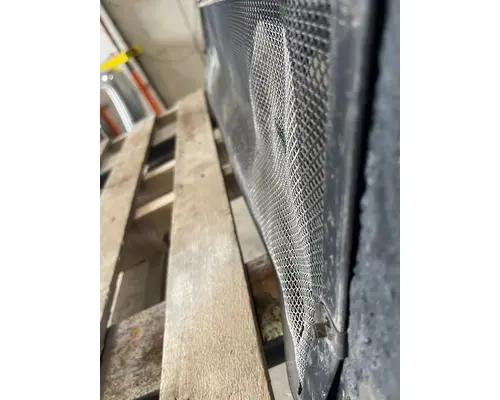 MACK GU713 Grille