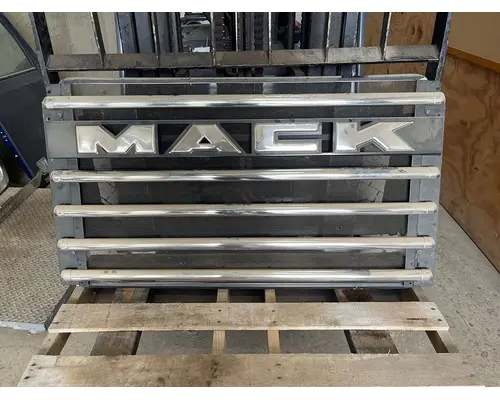 MACK GU713 Grille