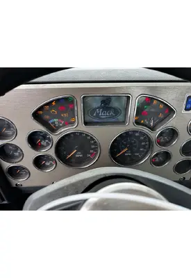 MACK GU713 Instrument Cluster