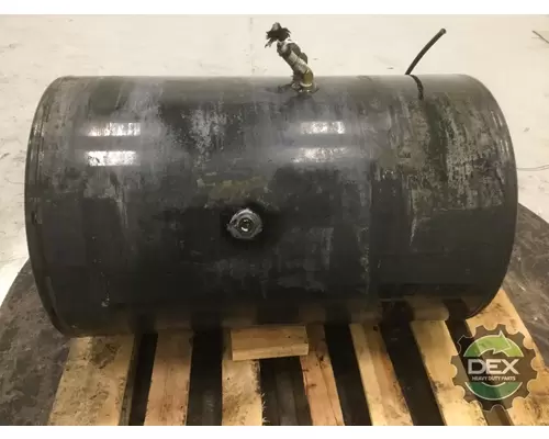 MACK GU813 2341 fuel tank