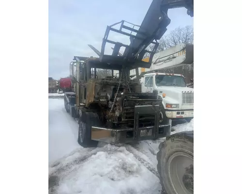 MACK GU813 Complete Vehicle