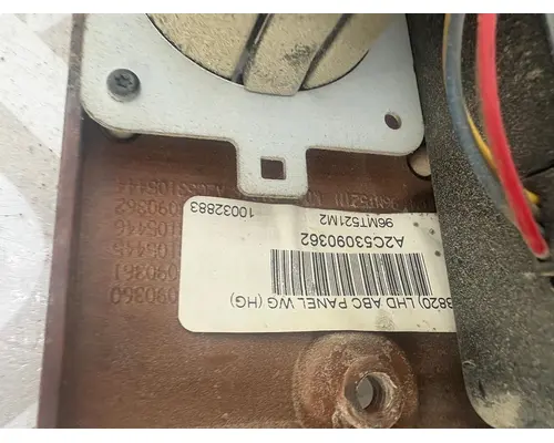 MACK GU813 Instrument Cluster