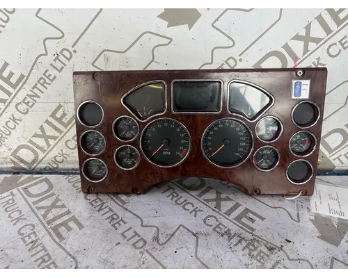 MACK GU813 Instrument Cluster