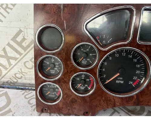 MACK GU813 Instrument Cluster