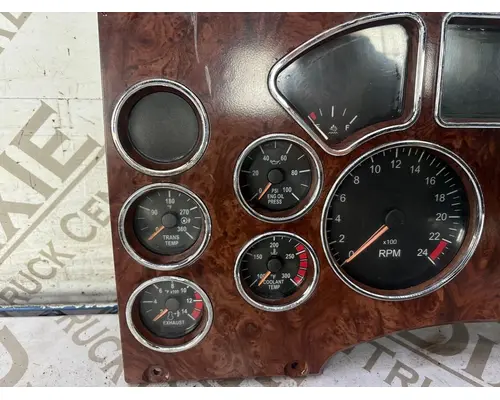 MACK GU813 Instrument Cluster