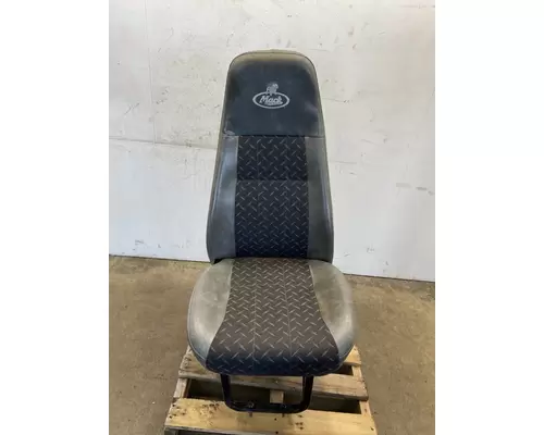 MACK GU Seat, Front