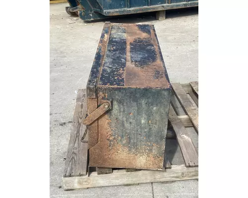 MACK GU Tool Box