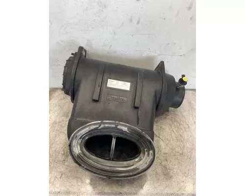 MACK Granite Air Cleaner