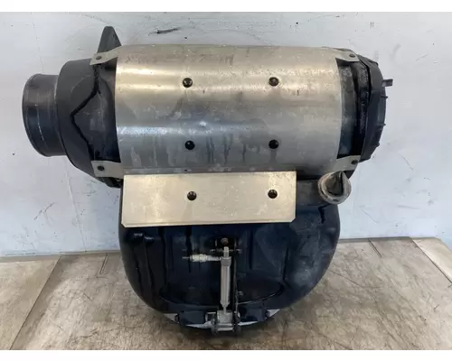 MACK Granite Air Cleaner