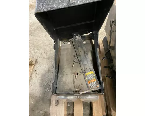 MACK Gu813 Battery Box