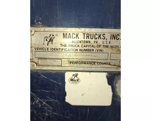 MACK LE613 Door Assembly, Front