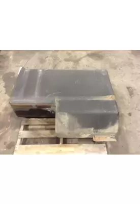 MACK LE613 Fuel Tank