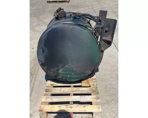 MACK LE613 Fuel Tank