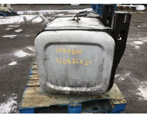 MACK LE613 Fuel Tank