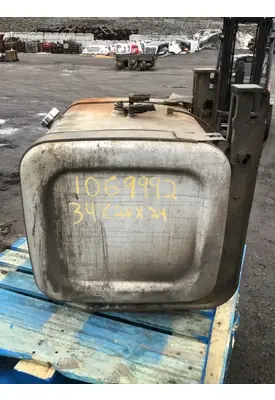 MACK LE613 Fuel Tank