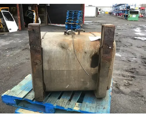 MACK LE613 Fuel Tank