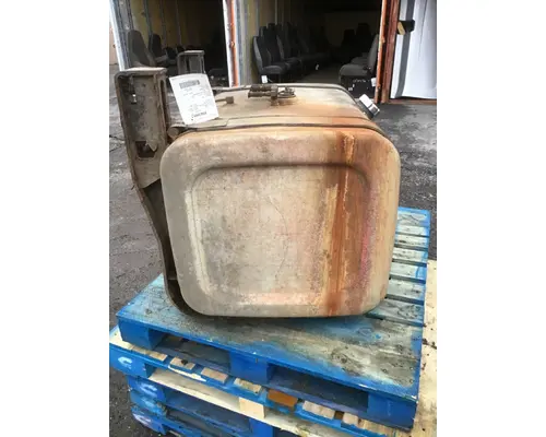 MACK LE613 Fuel Tank