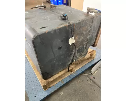 MACK LE613 Fuel Tank