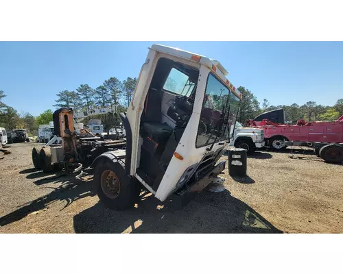 MACK LE613 Tool Box