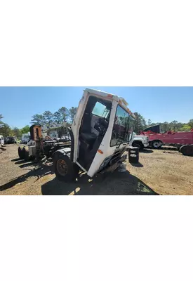 MACK LE613 Tool Box