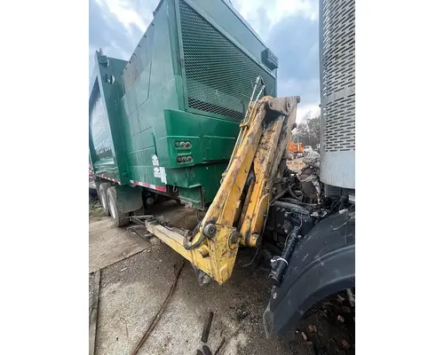 MACK LEU (TerraPro) PTO