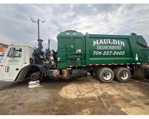 MACK LEU (TerraPro) Radiator