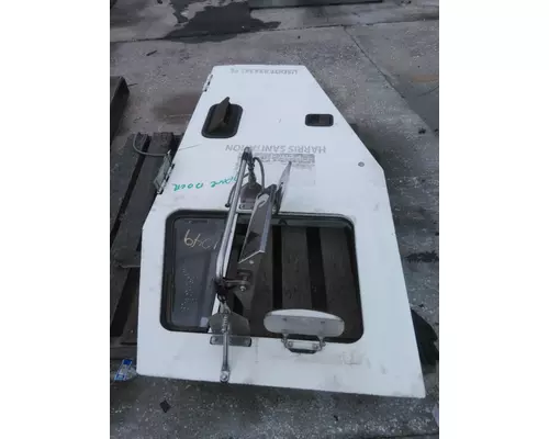 MACK LEU 2009-2016 DOOR ASSEMBLY, FRONT