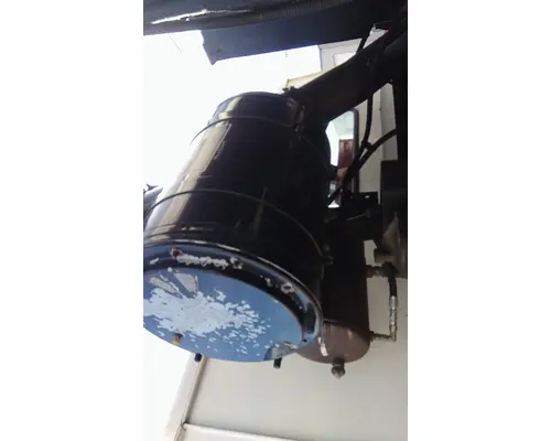 MACK LEU613 AIR CLEANER