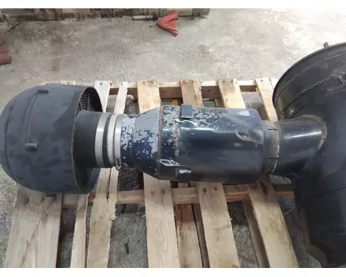 MACK LEU613 AIR CLEANER