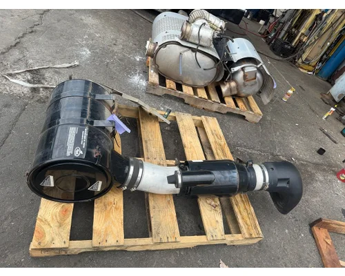 MACK LEU613 Air Cleaner