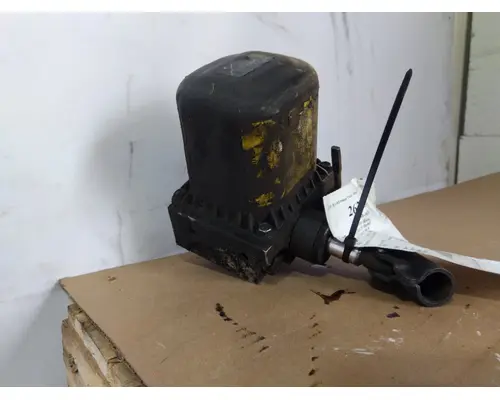 MACK LEU613 CAB JACK