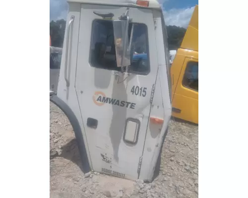 MACK LEU613 CAB