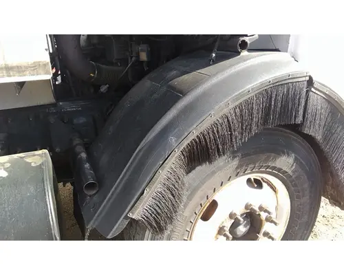 MACK LEU613 FENDER EXTENSION