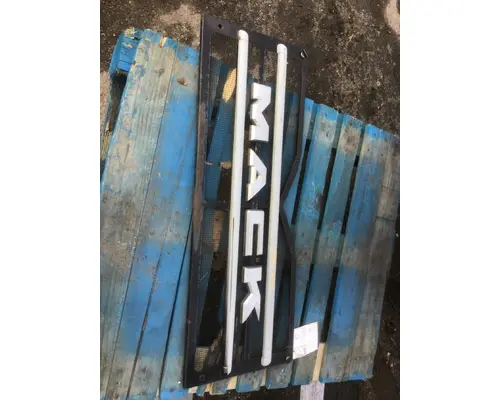 MACK LEU613 Grille