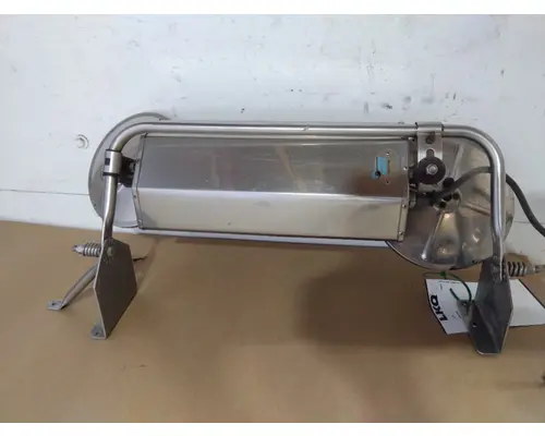 MACK LEU613 MIRROR ASSEMBLY CABDOOR