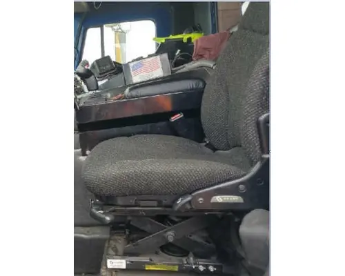 MACK LEU613 SEAT, FRONT