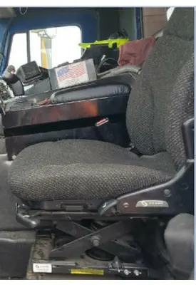MACK LEU613 SEAT, FRONT