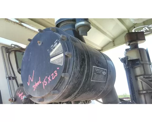 MACK LEU633 AIR CLEANER