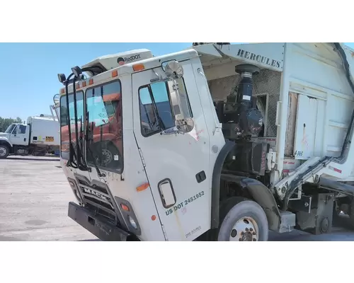 MACK LEU633 CAB