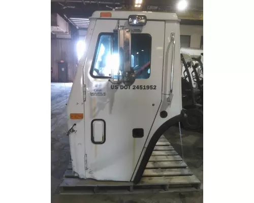 MACK LEU633 CAB