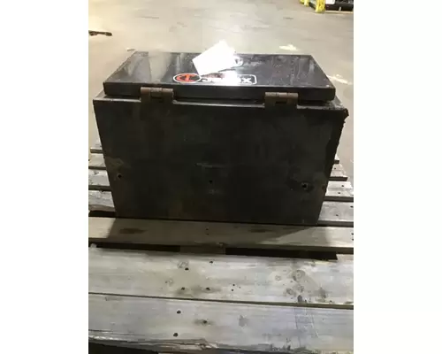 MACK LEU633 Tool Box