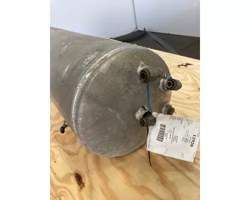 MACK LE Air Tank