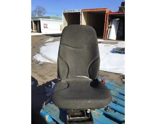 MACK LE Seat