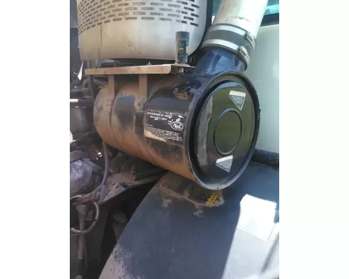 MACK LR612 AIR CLEANER