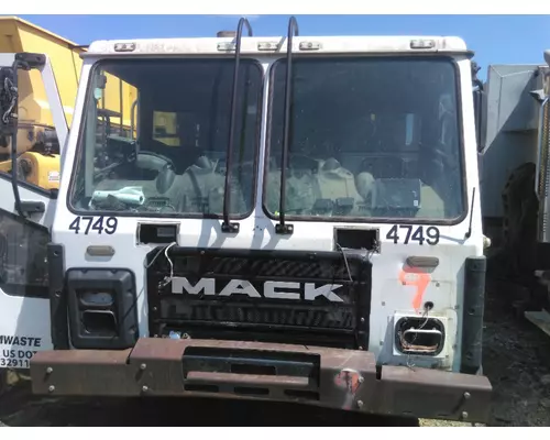 MACK LR612 CAB