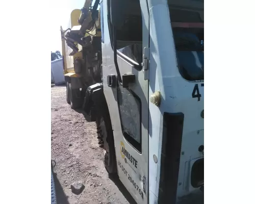 MACK LR612 DOOR ASSEMBLY, FRONT